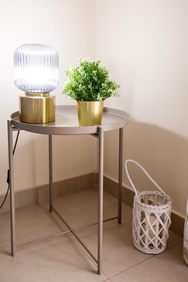 Dona Concha Alameda Apartment Seville Exterior photo